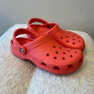 Crocs Coral Orange  size 8 Women’s